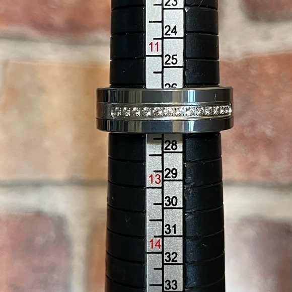 Size 12 Dual Silver Tone Rhinestones Ring - Picture 9 of 13